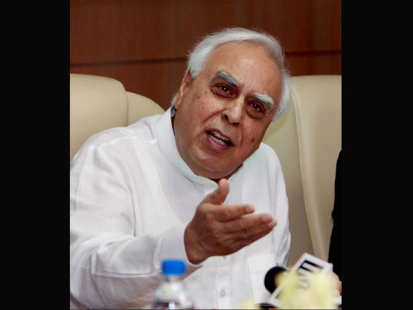 Kapil Sibal: Modi is like a bubble