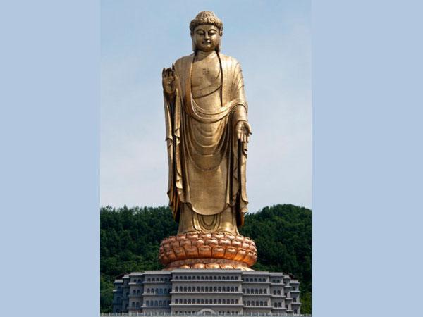 Spring Temple Buddha, China