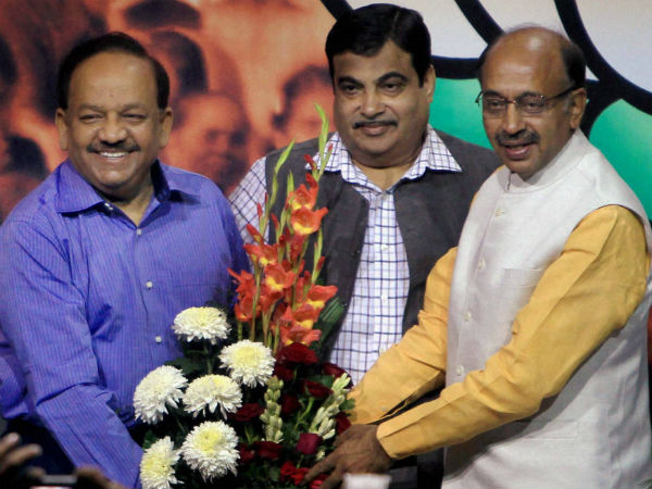 harshvardhan-gadkari-vijay-goel