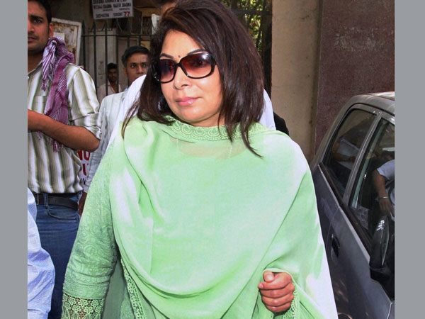 Radia case: SC asks CBI to reply to plea
