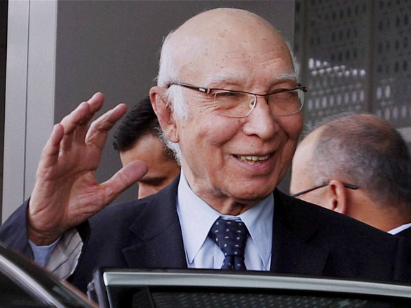 Pak PM's advisor Sartaj Aziz meets PM