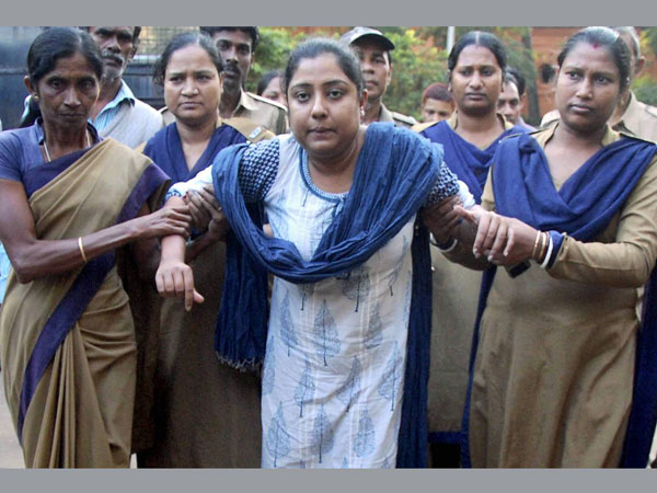 SC directs centre to regulate chitfunds SC directs centre to regulate chitfunds