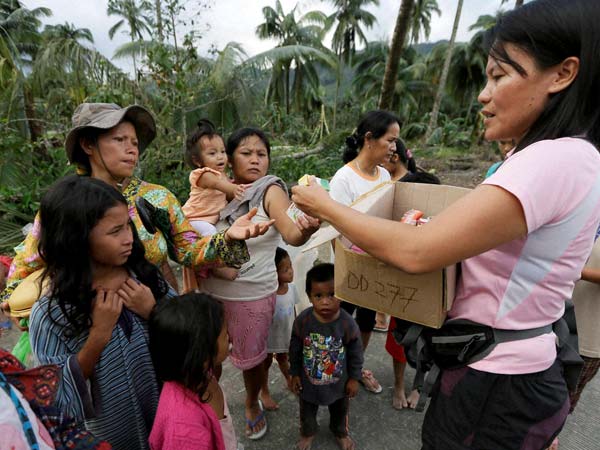 Pakistan donates $1 mn for typhoon-hit Philippines