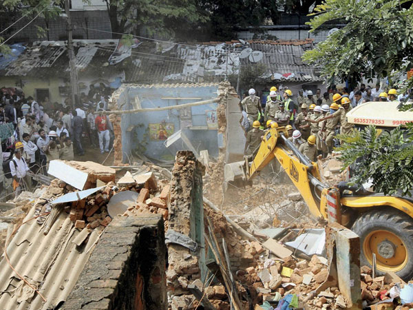 School collapses in Bangalore: 4 killed