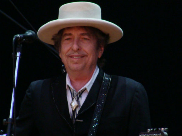 Bob Dylan booked for making 'racist' comments in magazine interview