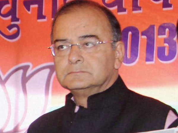 Promote Priyanka: Jaitley to Congress