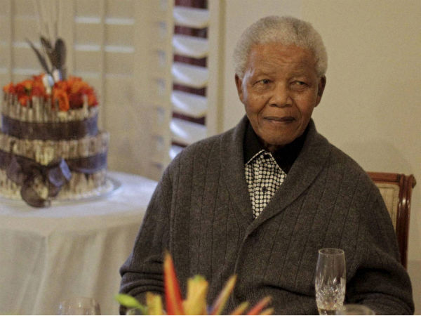 Prez Mukherjee condoles Mandela's death