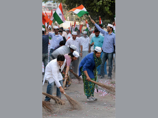 aap-party-supporters aap-party-supporters