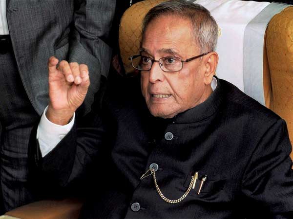 Prez praises Anna Hazare's movement