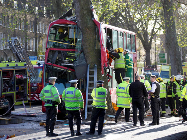London: 32 injured in bus accident