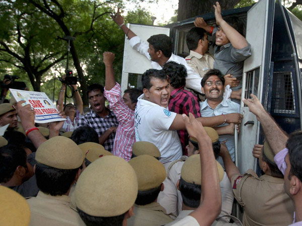 Telangana, Muzaffarnagar riots kept Home Ministry busy in 2013