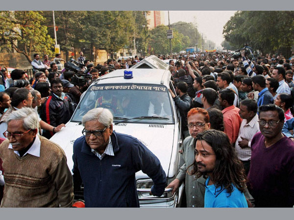 Protests erupt in Kolkata