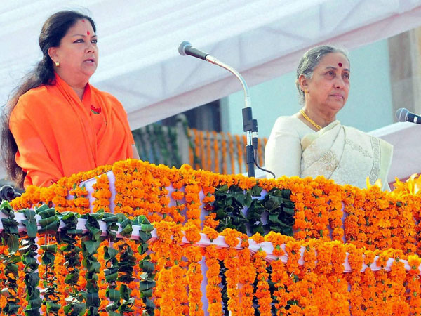 AAP effect ?: Vasundhara Raje cuts security, gives up CM's residence