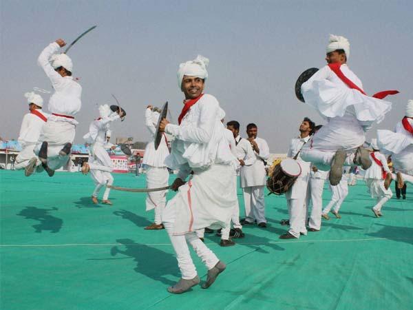 Kite-flying festival in various cities Kite-flying festival in various cities
