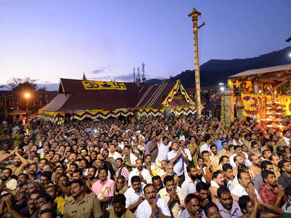 Atmosphere was filled with chants of ‘Swamiye Saranamayyappa'