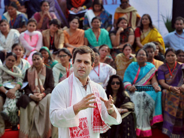 Rahul Gandhi interacts with women in MP