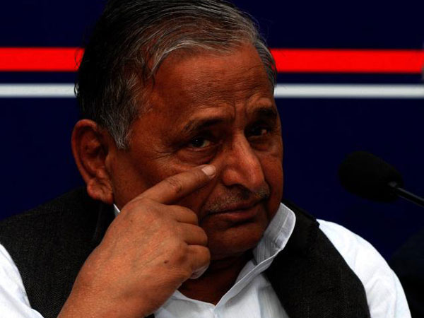 Mulayam Singh begs for votes
