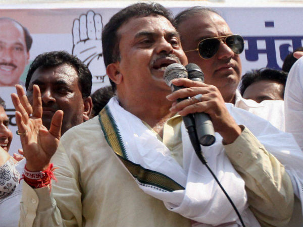 Sanjay Nirupam goes on indefinite strike