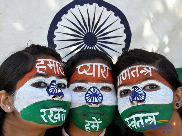 Governor flags off R-Day in Karnataka