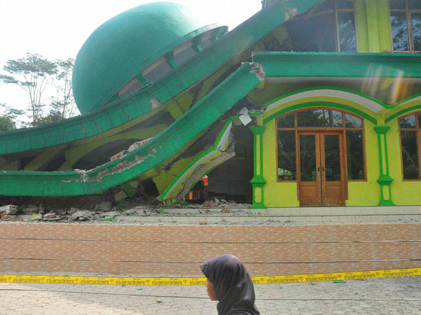 earthquake in Indonesia