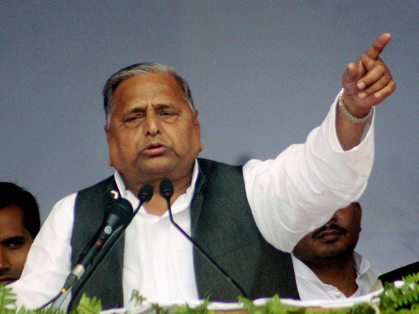 Mulayam Singh says he, not Modi, is the true hero of Guj muslims