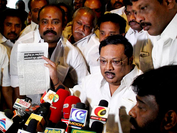 Alagiri hits back at DMK chief