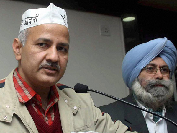 Manish Sisodia conducts surprise visit