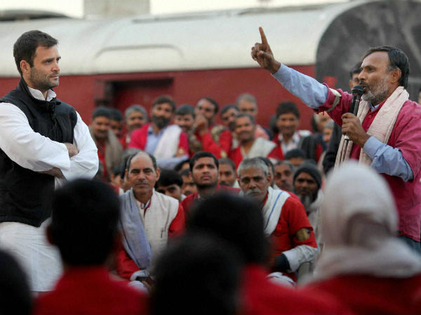 Porters were more than glad to interact with Rahul