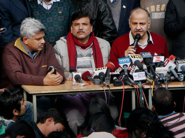 In pics: AAP down, but not out