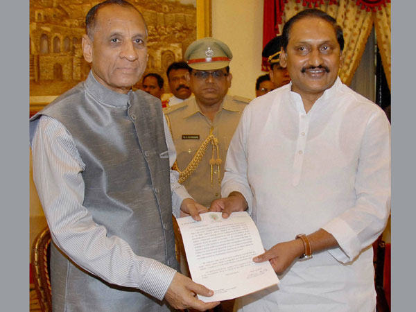 Kiran Kumar Reddy quits as Andhra CM