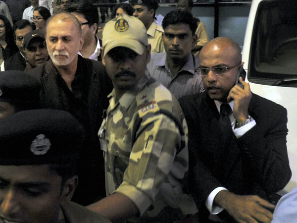 Journalists criticise Tejpal's defence
