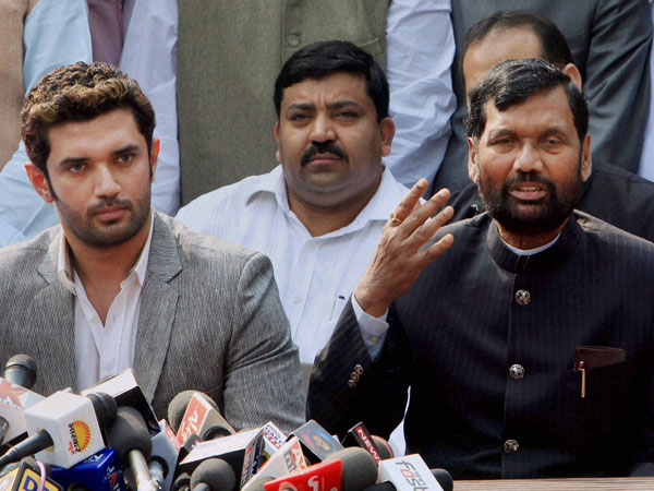 BJP leaders meet Paswan
