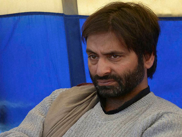 Yasin Malik detained during protest