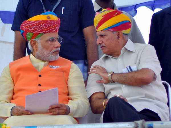 Narendra Modi with Rajasthan BJP President Ashok Parnami