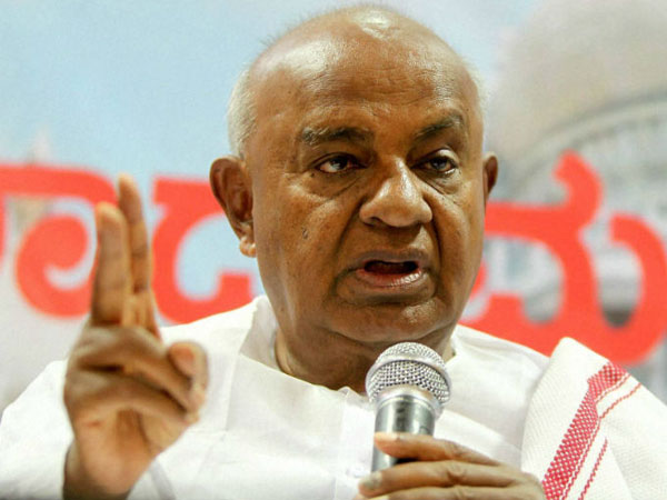 Deve Gowda faces tough battle in Hassan Deve Gowda faces tough battle in Hassan