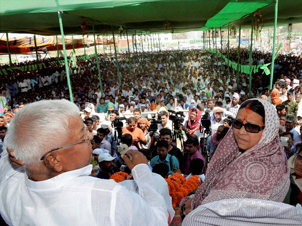 RJD chief Lalu Prasad along with his wife