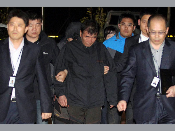 S Korea ferry captain arrested