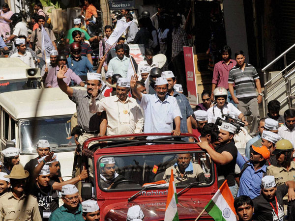 Kejriwal heckled by women protesters