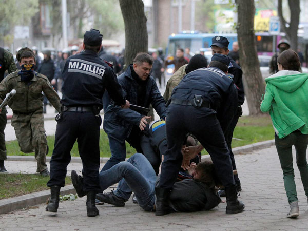 Pro-Russian activists clash with protesters