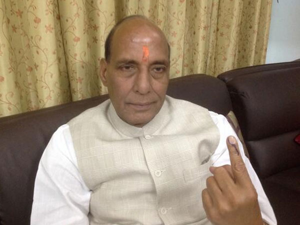BJP candidate Rajnath Singh casts his vote in Lucknow