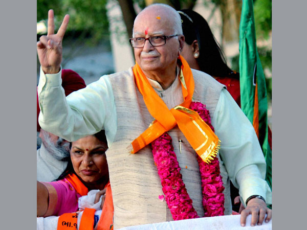 Advani favours US-style debate in India