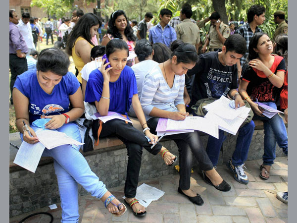 Delhi University students
