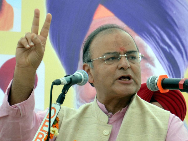 Arun Jaitley praises Narendra Modi 