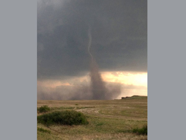 Many injured as tornado strikes North Dakota