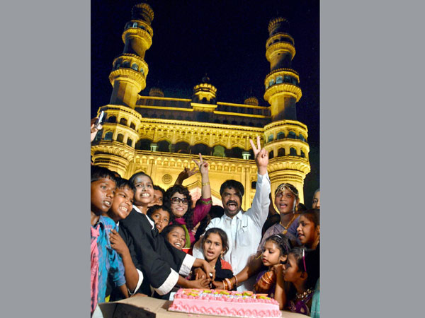 India's 29th state Telangana is born