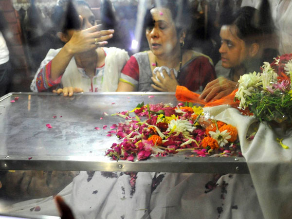 Munde's body brought home for last rites