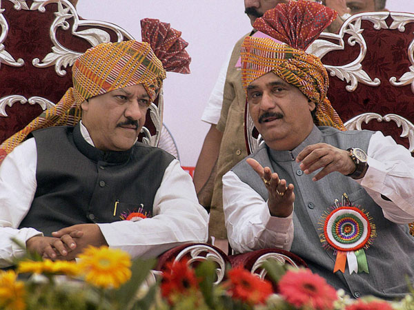 Poster blunder again: TN BJP uses Prithviraj Chavan's pic in Munde's obituary Poster blunder again: TN BJP uses Prithviraj Chavan's pic in Munde's obituary