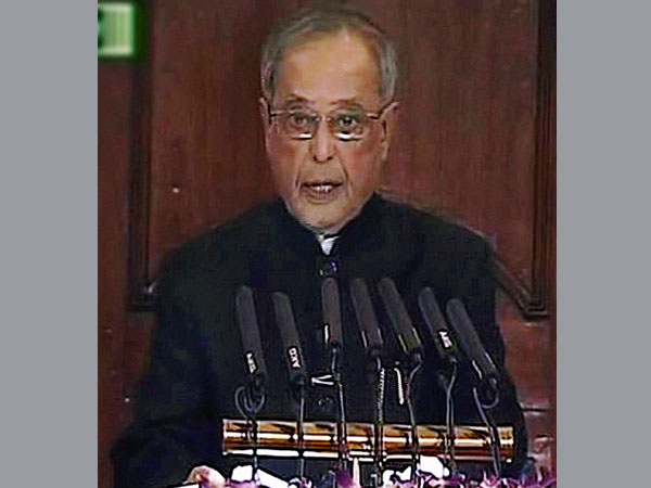 President Pranab Mukherjee addresses the joint session of Parliament