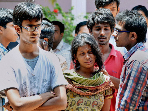 Friends of Gampala Aishwariya, one of the students died