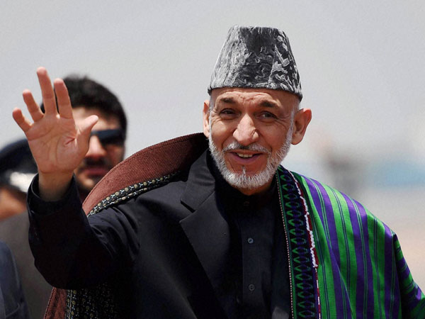Hamid Karzai casts his vote in Kabul 